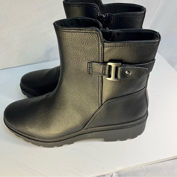 Women’s Clark’s “ Calla “ mid leather boot size 11 - Picture 3 of 6